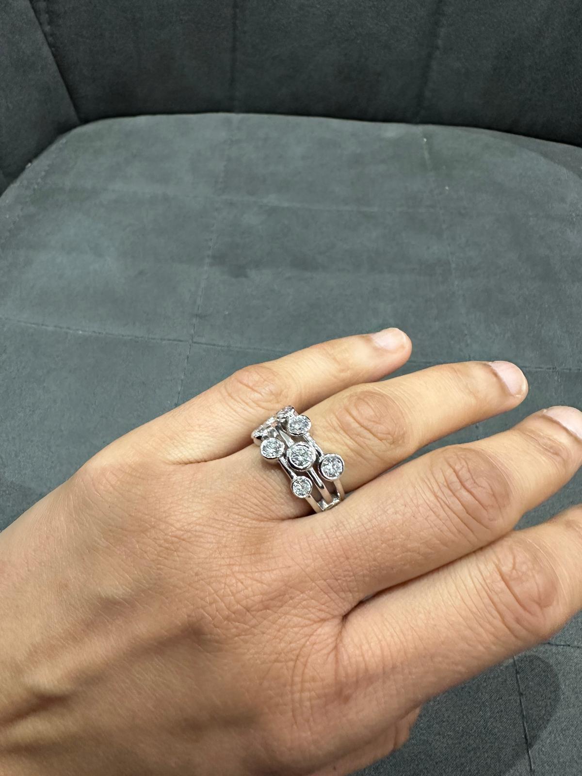 2,0-Karat-Blasenring in Platinfassung mit im Labor gezüchteten Diamanten