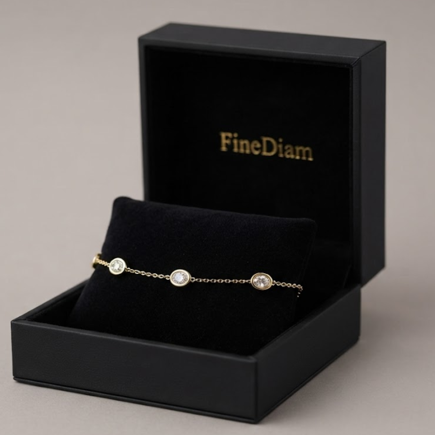 0.8 Carat D-E/VS Lab Grown Oval Diamond Everyday Bracelet 9k Yellow Gold Ready To Ship