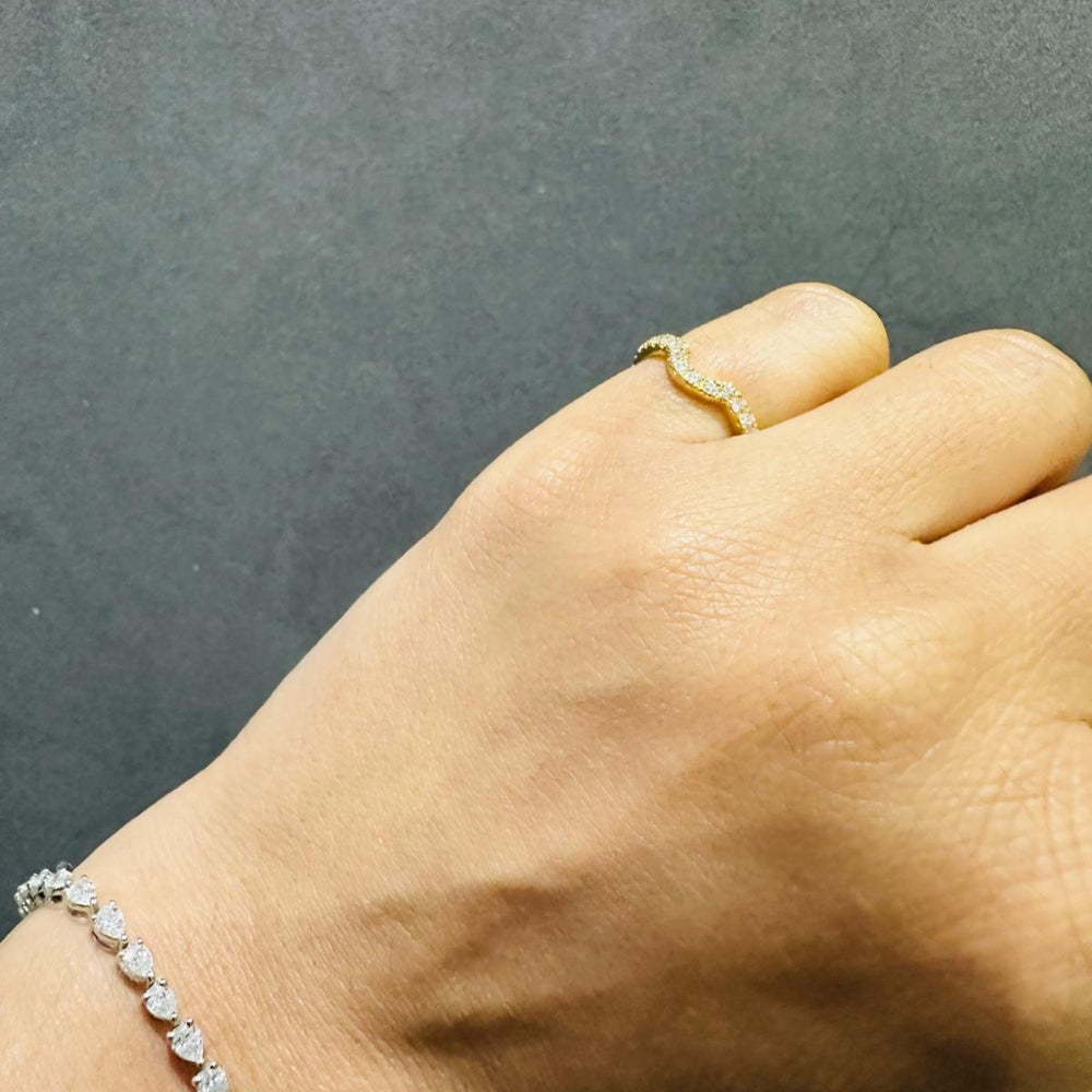 modern diamond ripple diamond ring