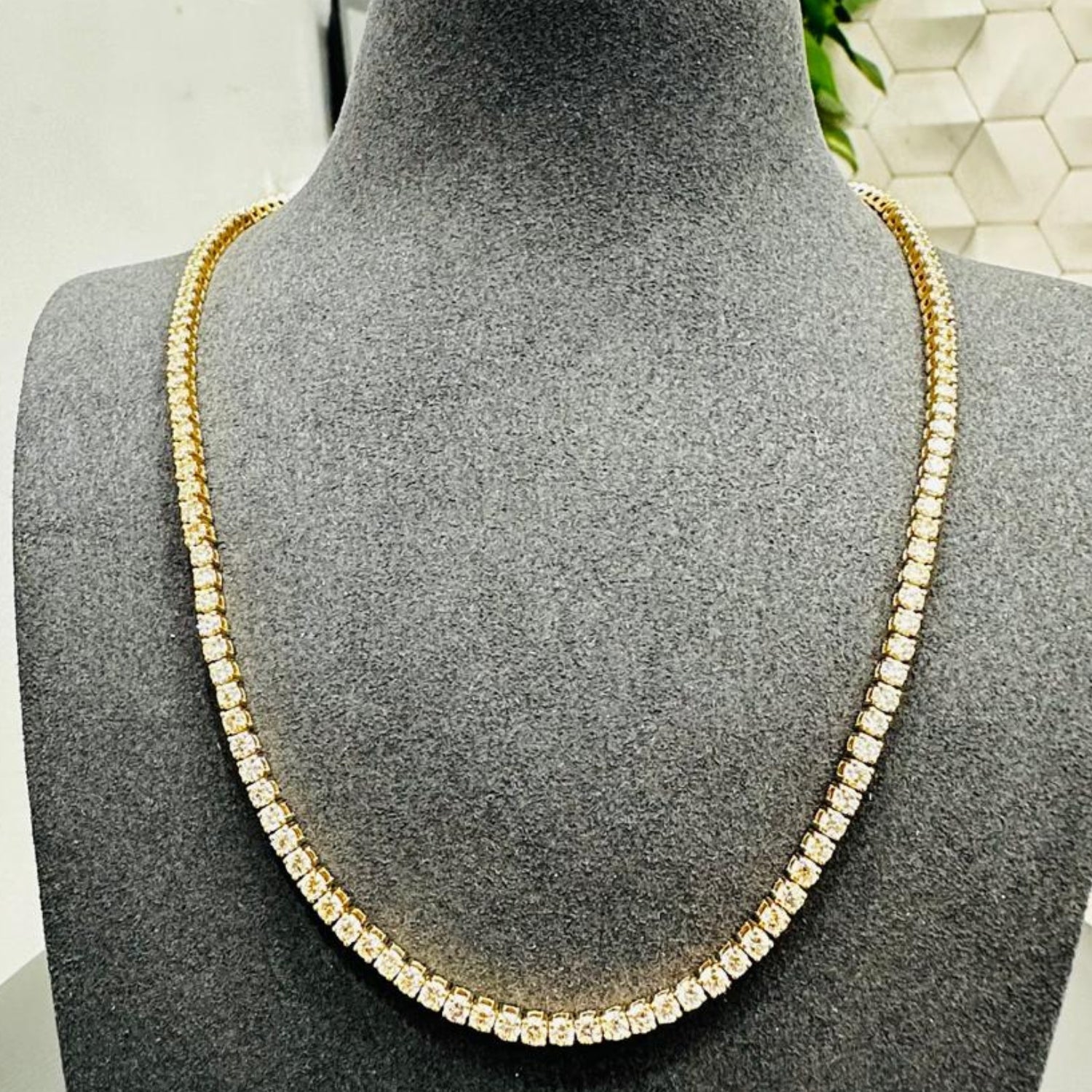 GH VS Diamond Necklace, Prong Set Diamond Necklace