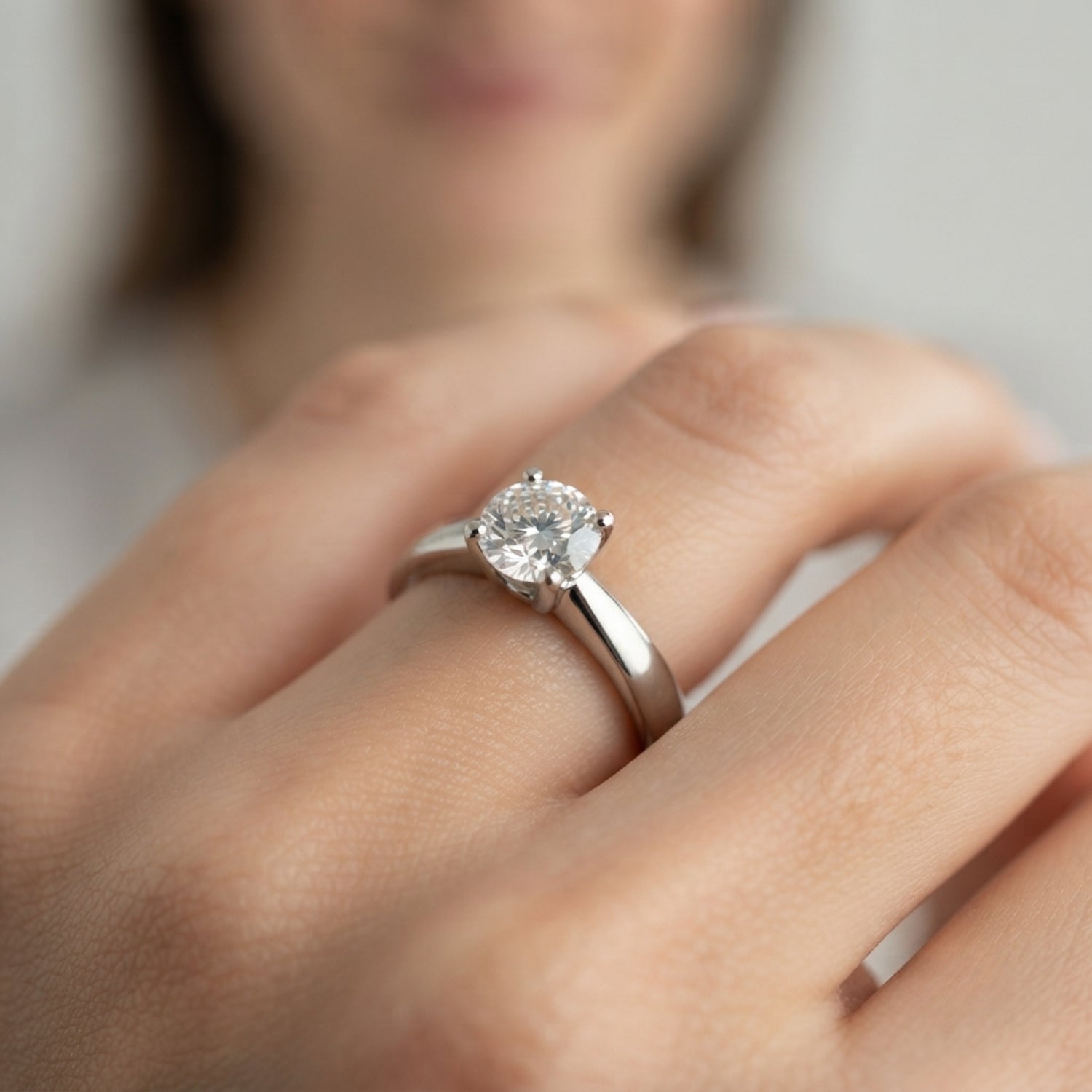 IGI Lab-Grown D/VVS Diamond Round Cut Solitaire Engagement Ring Modern Cathedral Setting