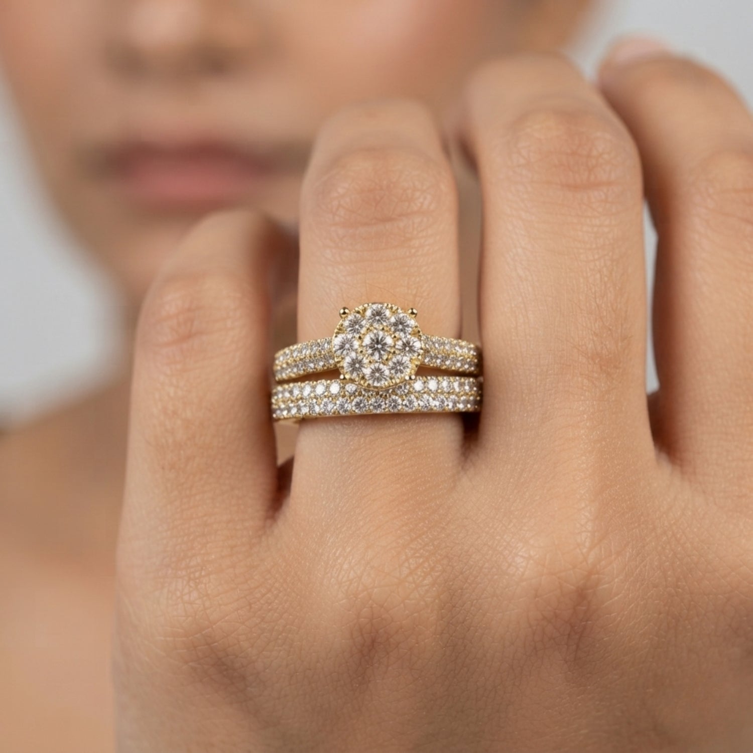 Natural Round Cut Diamond Solitaire Bridal Set Cluster Ring.