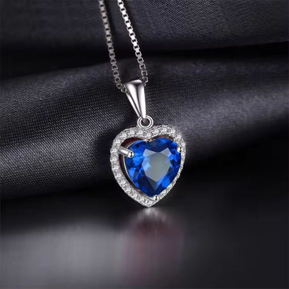 0.15ct Lab Diamond Heart Pendant Necklace In  Gold