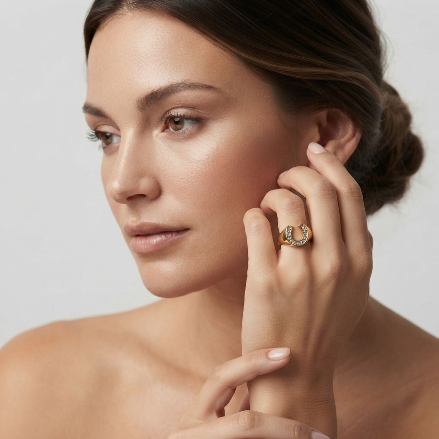 Horseshoe Diamond Ring | 9K Gold | Lab-Grown & Natural