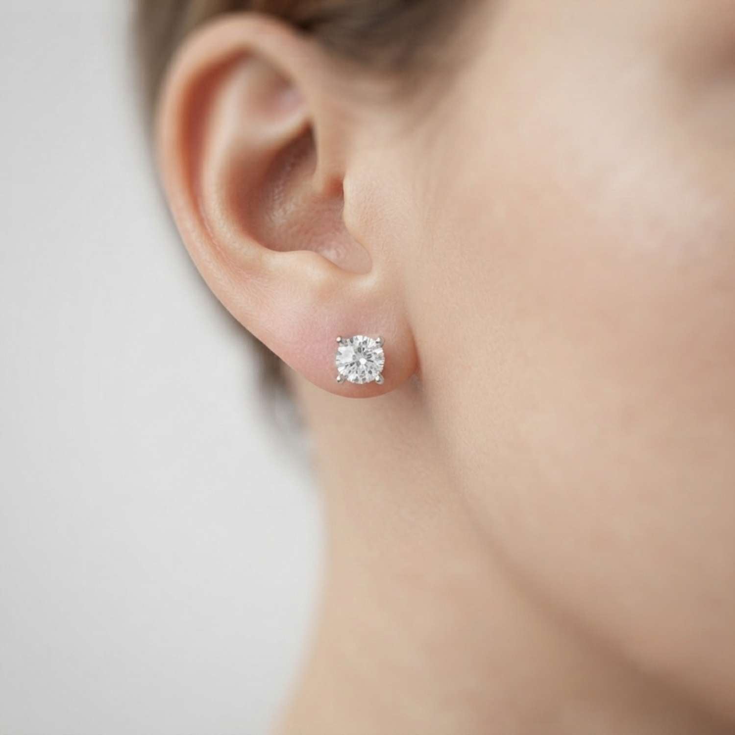 Stud Earrings with Round Brilliant Diamonds - 4ct to 8ct Gold