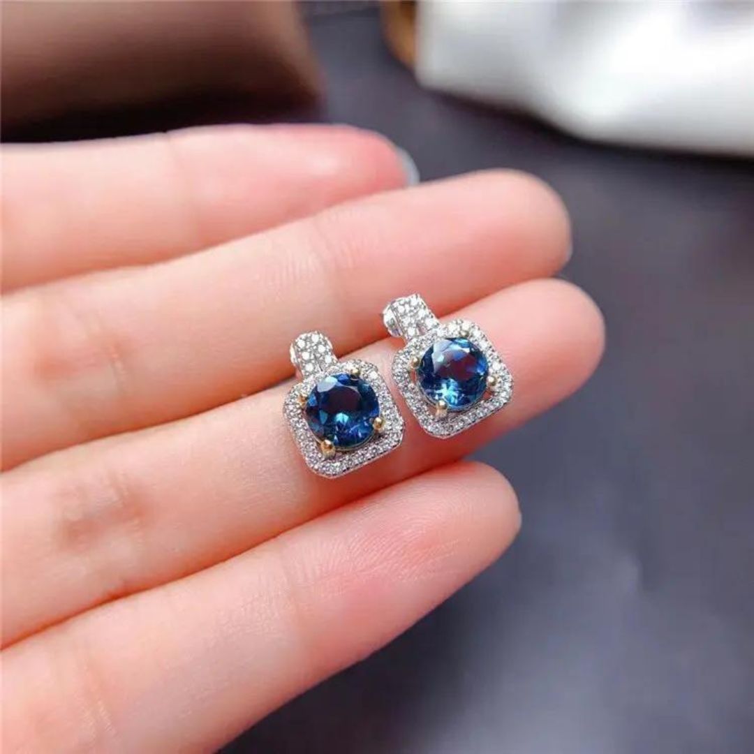 Blue Sapphire and Diamond Studs Earrings in White Gold