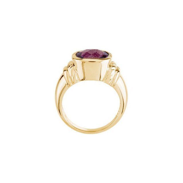 Cushion Amethyst Solitaire Ring in Yellow Gold