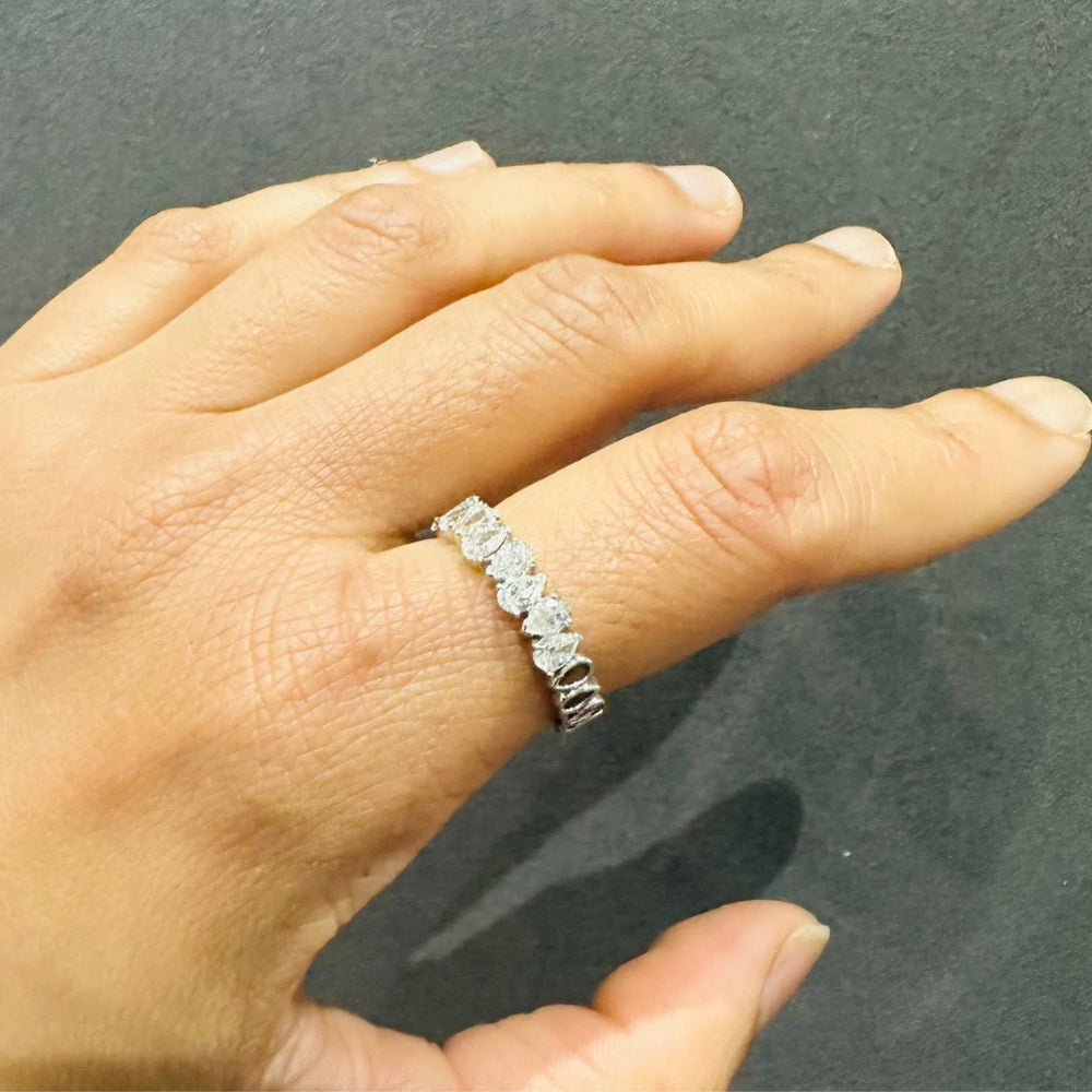 natural pear diamond band