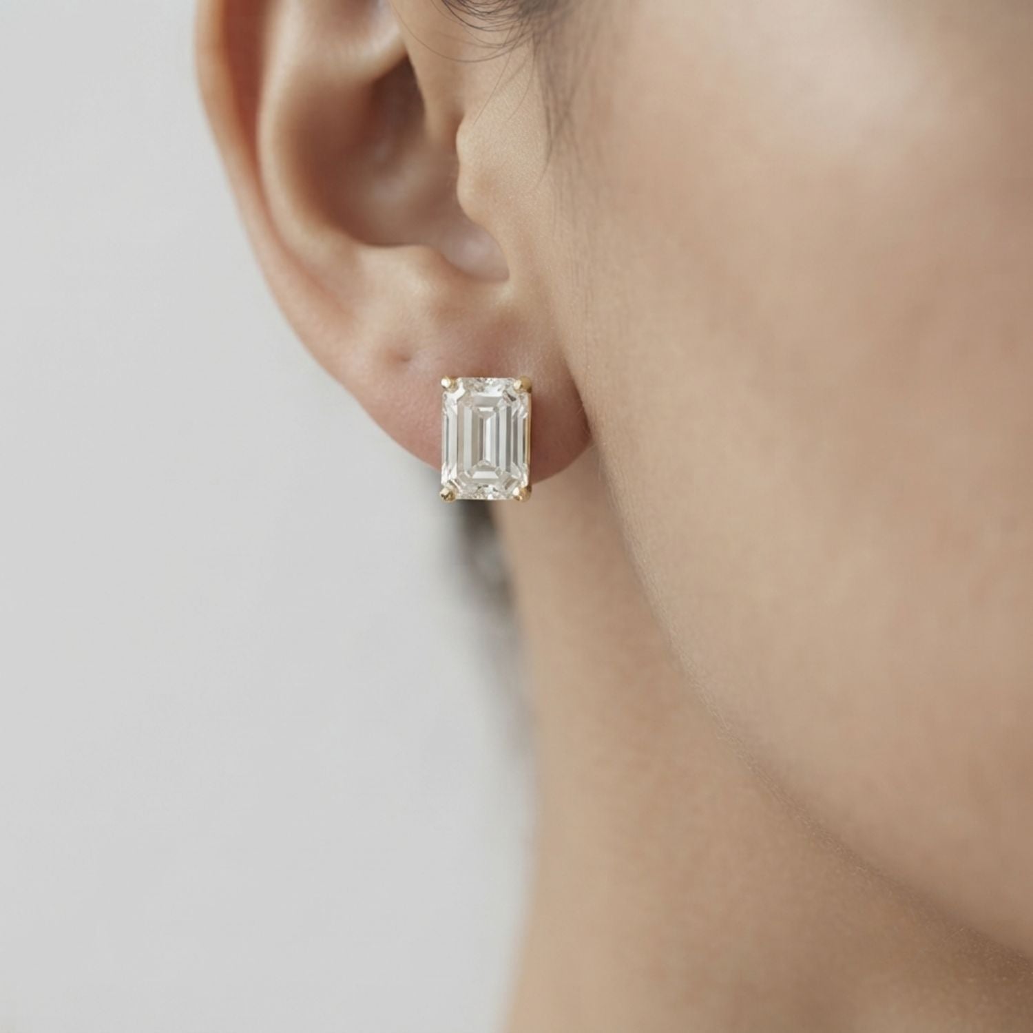 Stud Earrings with Oval Cut Diamonds - 4 Prong Solid Gold