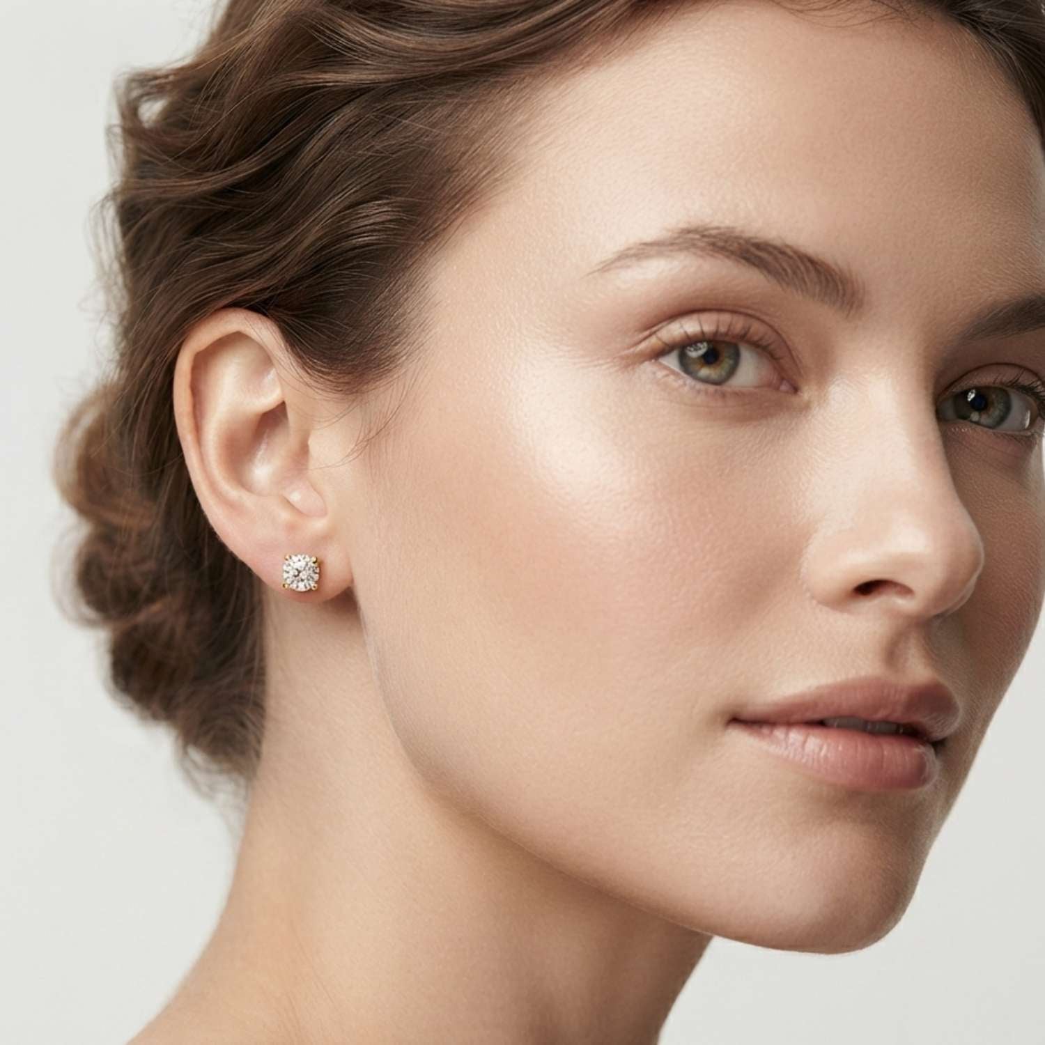Stud Earrings with Round Brilliant Diamonds - 4ct to 8ct Gold