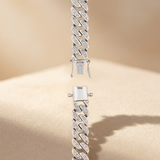 Tennisarmband mit rundem, im Brillantschliff geschliffenem, im Labor gezüchtetem Diamanten in Krappenfassung aus Gold und Platin