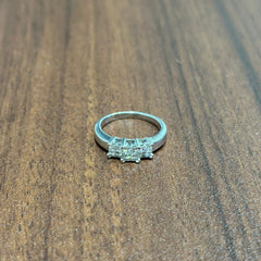 18K White Gold Natural Diamond Round Cut Trio Set Engagement Ring for Women