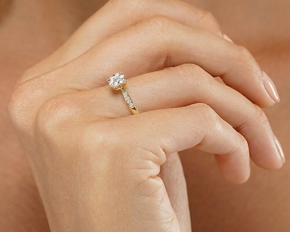 Lab Grown Diamond Engagement Ring with Shoulders 0.25ct H/SI in 925 Silver | FineDiam