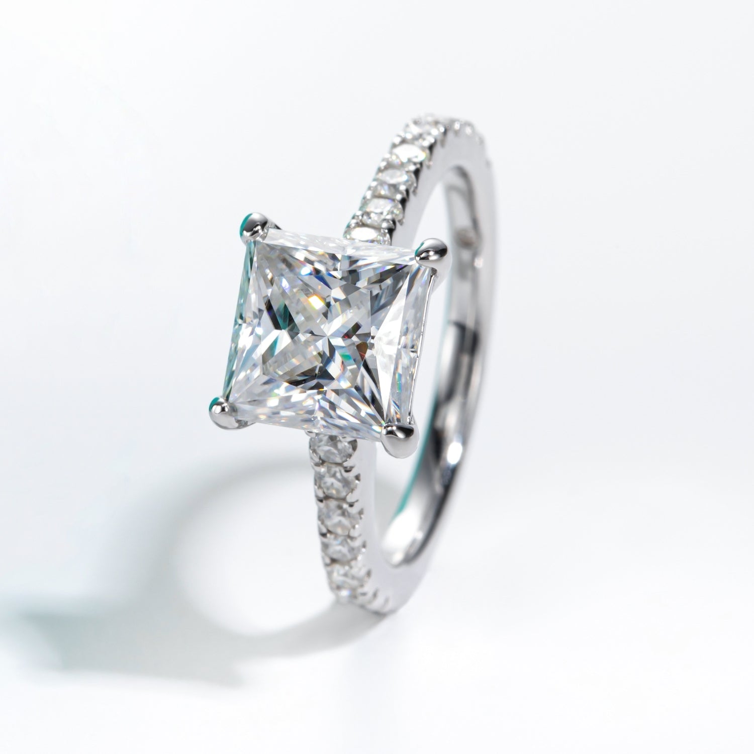 side stone diamond ring