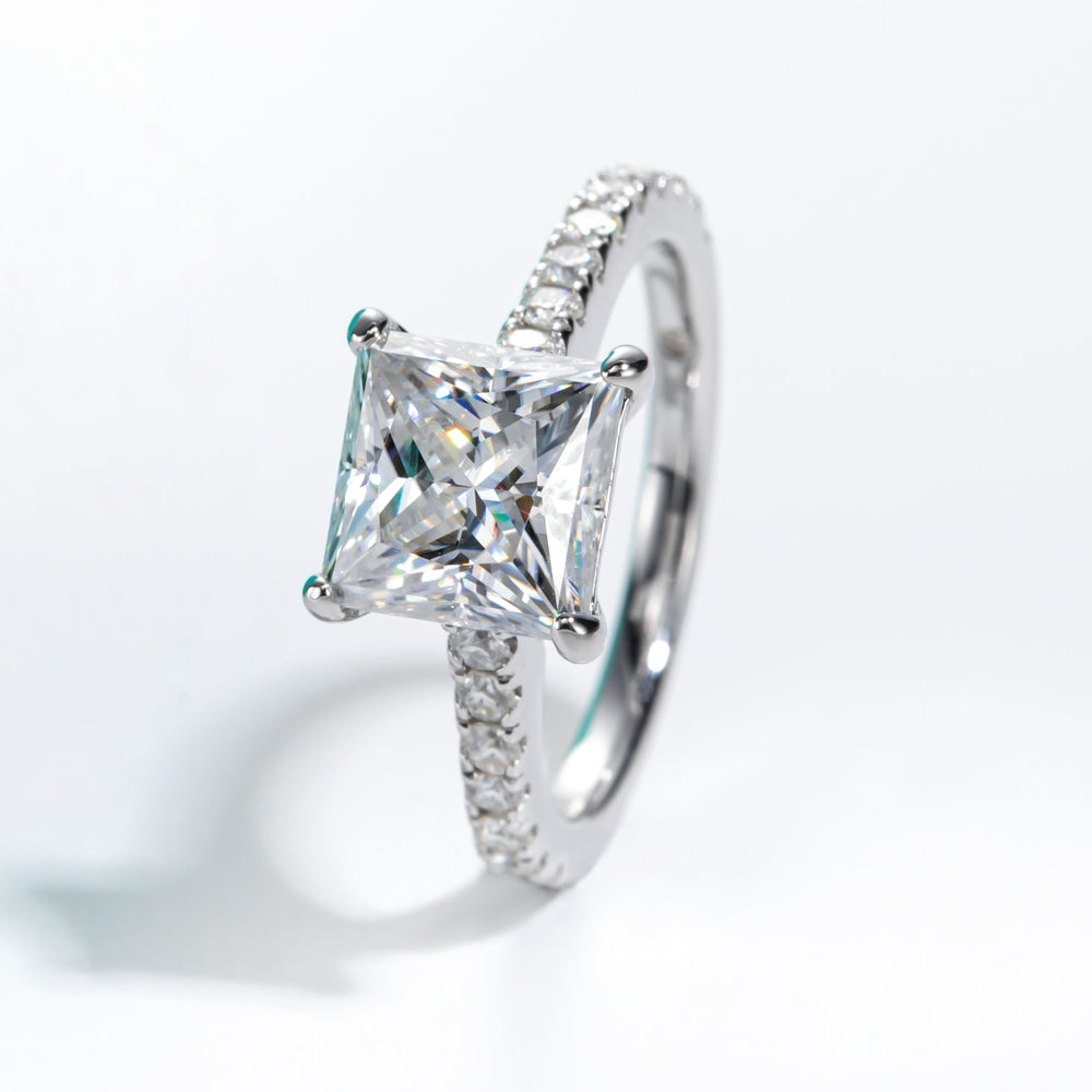 side stone diamond ring