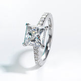 side stone diamond ring