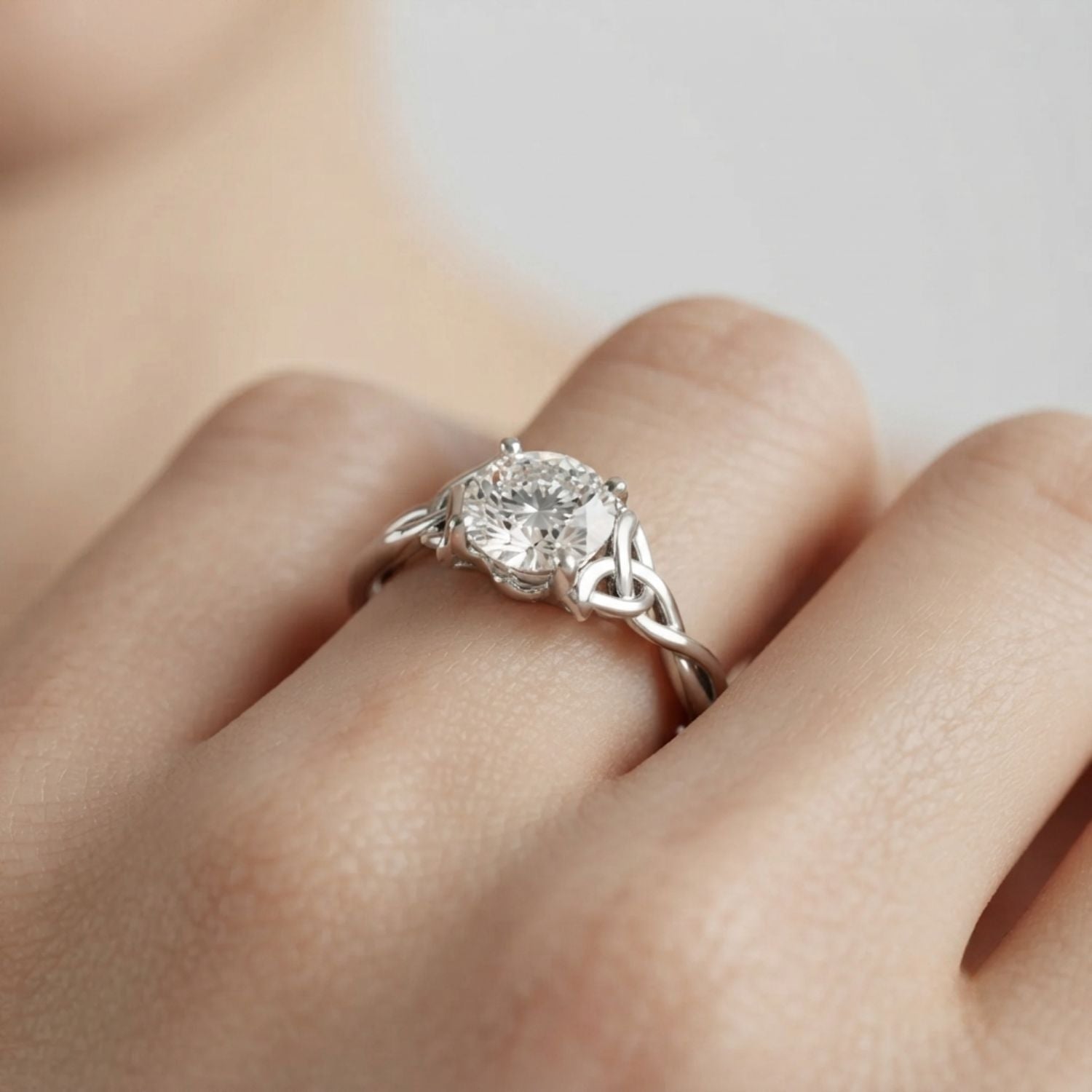 IGI Lab-Grown D-VVS Round Cut  Diamond Infinity Solitaire Engagement Ring.