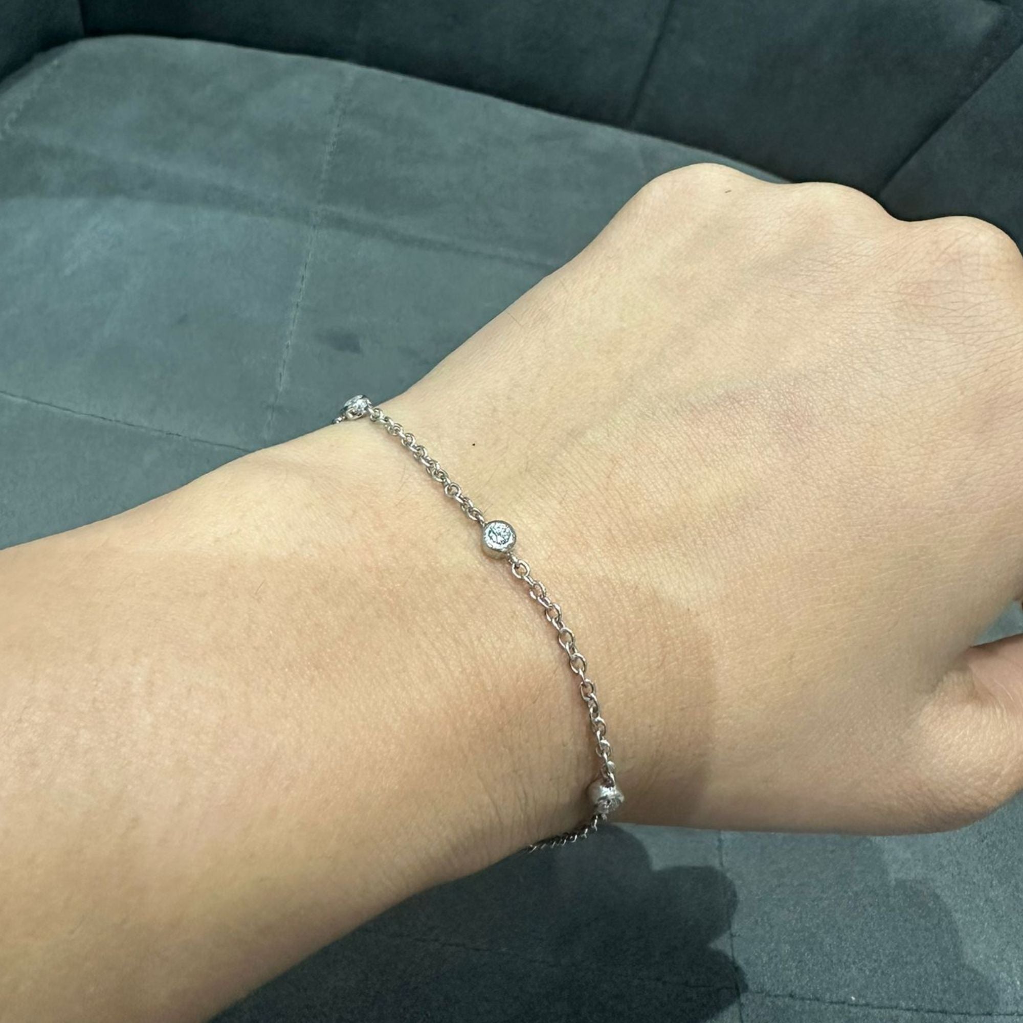 Bracelet en argent sterling 925 serti clos de diamants de laboratoire ronds