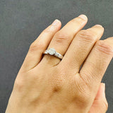 18k white gold ring