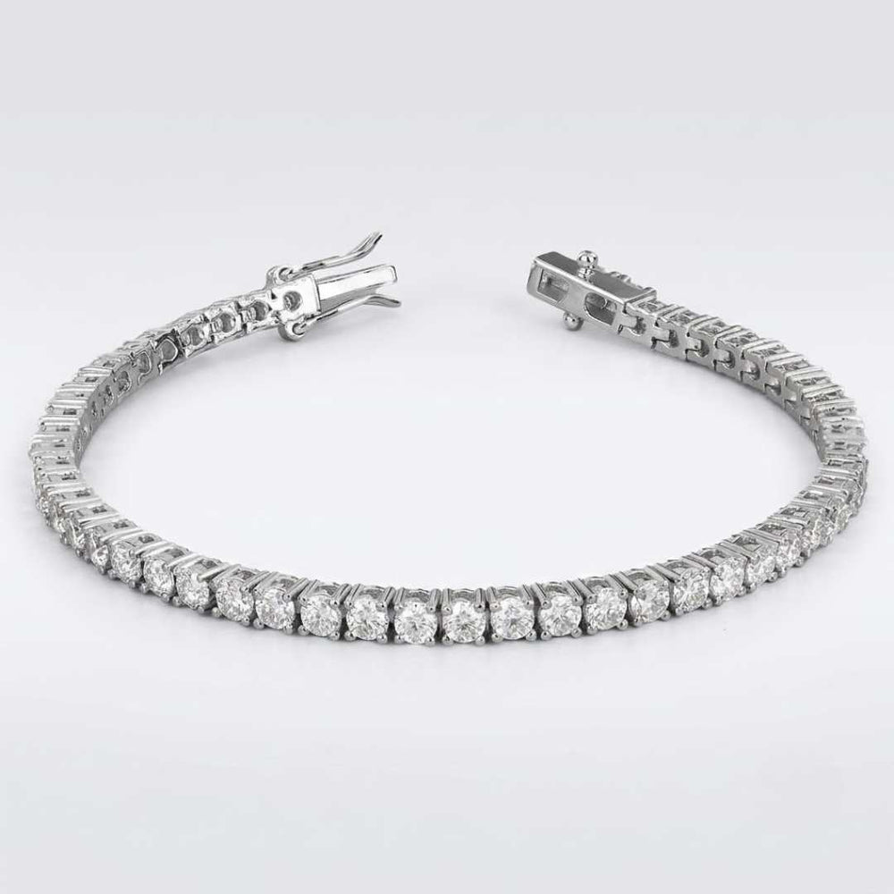 5.00CT D/VS Round Lab Grown Diamond Tennis Bracelet for Women in 18K White Gold.
