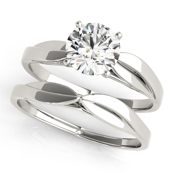 Iconic Solitaires Round Diamond Engagement Ring — 9K/18K Gold & Platinum