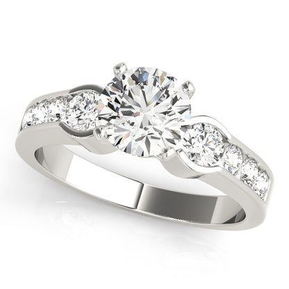 Lab Grown D/VVS Round Cut Diamond 3-Stone Engagement Ring