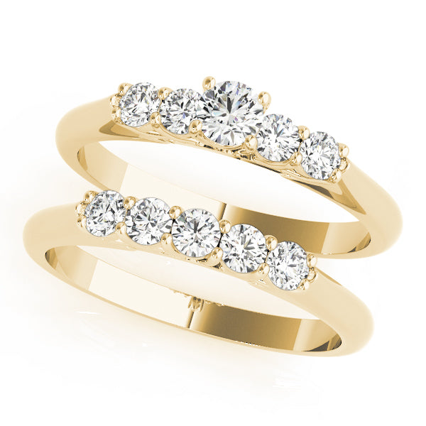 Bespoke Prong-Set Round Diamond Engagement Ring — 9K/18K Gold & Platinum