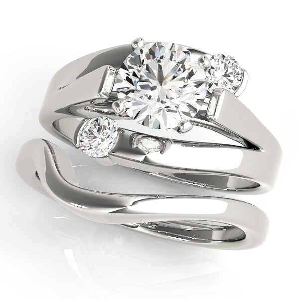 Elegant Solitaires Round Diamond Engagement Ring — 9K/18K Gold & Platinum