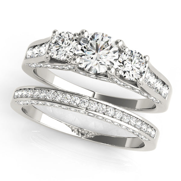 Resplendent Three-Stone Round Diamond Engagement Ring — 9K/18K Gold & Platinum