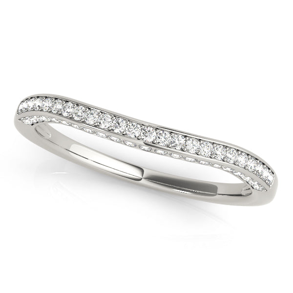 Classic Three-Stone Round Diamond Engagement Ring — 9K/18K Gold & Platinum