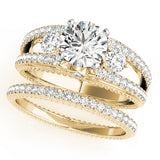 Graceful Three-Stone Round Diamond Engagement Ring — 9K/18K Gold & Platinum