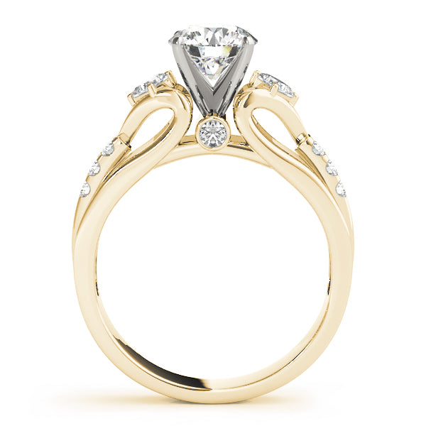 Vintage-Inspired Three-Stone Round Diamond Engagement Ring — 9K/18K Gold & Platinum