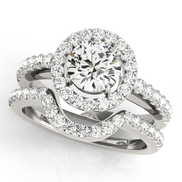 Luxe Halo Round Diamond Engagement Ring — 9K/18K Gold & Platinum