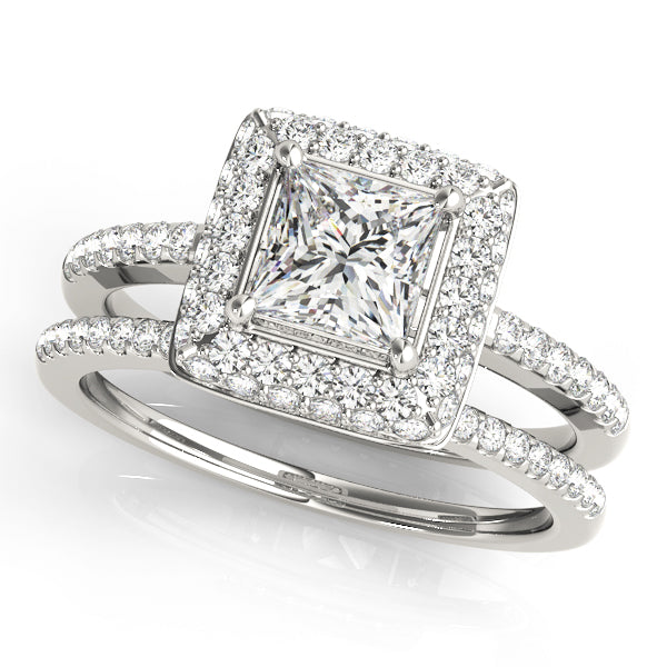 Elegant Halo Princess Diamond Engagement Ring — 9K/18K Gold & Platinum