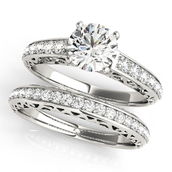 Graceful Antique Round Diamond Engagement Ring — 9K/18K Gold & Platinum