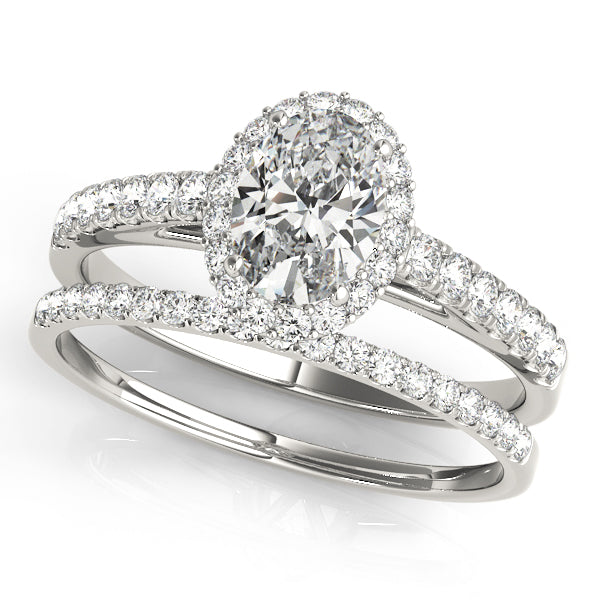 Iconic Halo Oval Diamond Engagement Ring — 9K/18K Gold & Platinum