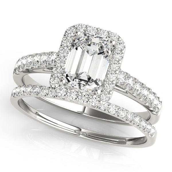 Exquisite Halo Emerald Diamond Engagement Ring — 9K/18K Gold & Platinum