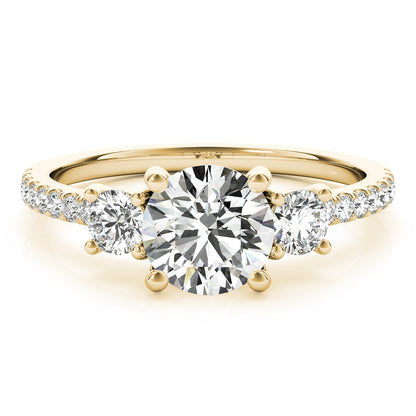 Gold ring with three diamonds in a Yellow gold