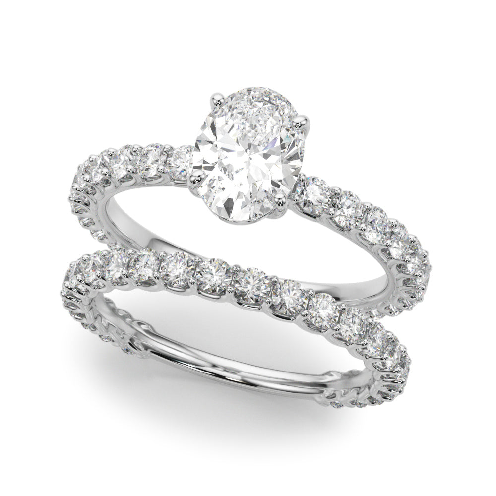 Luxe Sidestone Oval Diamond Engagement Ring — 9K/18K Gold & Platinum