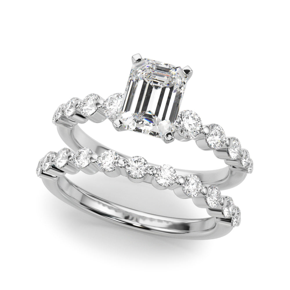 Majestic Single Row Shared Pr Eng Ring Round Diamond Engagement Ring — 9K/18K Gold & Platinum