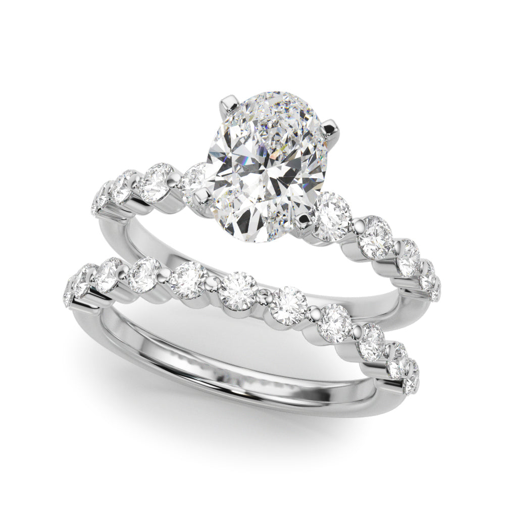 Majestic Single Row Shared Pr Eng Ring Round Diamond Engagement Ring — 9K/18K Gold & Platinum
