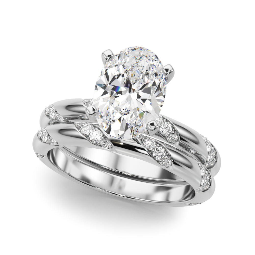Regal Sidestone Round Diamond Engagement Ring — 9K/18K Gold & Platinum