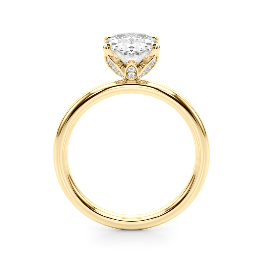 Regal Sidestone Oval Diamond Engagement Ring — 9K/18K Gold & Platinum