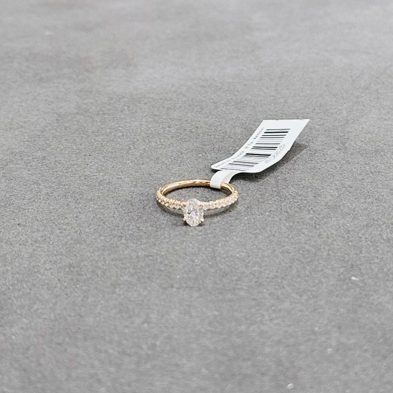 oval diamond solitaire