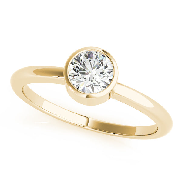 Round Cut Diamond Solitaire Engagement Ring.