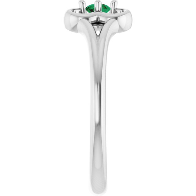 Round Emerald Youth Ring in Gold