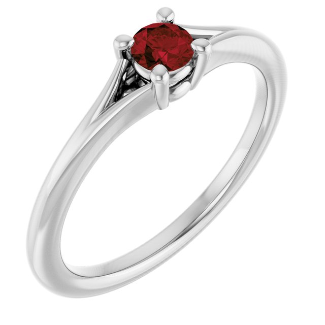Round Mozambique Garnet Youth Ring in Platinum