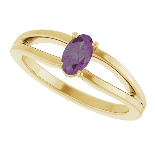 Oval Lab-Grown Alexandrite Youth Ring in Yellow Gold