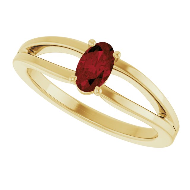 Oval Mozambique Garnet Youth Ring in Yellow Gold