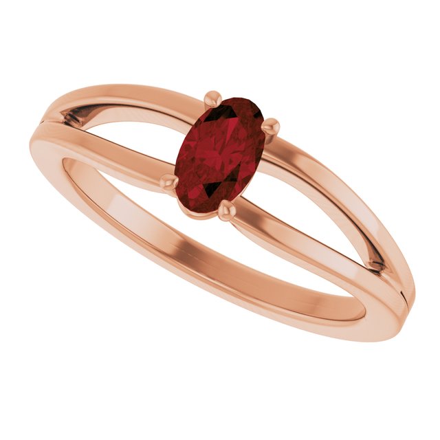 Oval Mozambique Garnet Youth Ring in Rose Gold